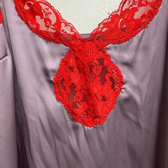 Guess size, small pink and red laced camisole - Picture 2 of 7